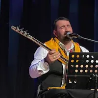 Hamit Karadeniz — Gidiyorum Ağlama (Esmerani Arapça) — обложка